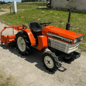 Traktor traktorek 4x4 Kubota B1502 z glebogryzarka 15 km śliczny